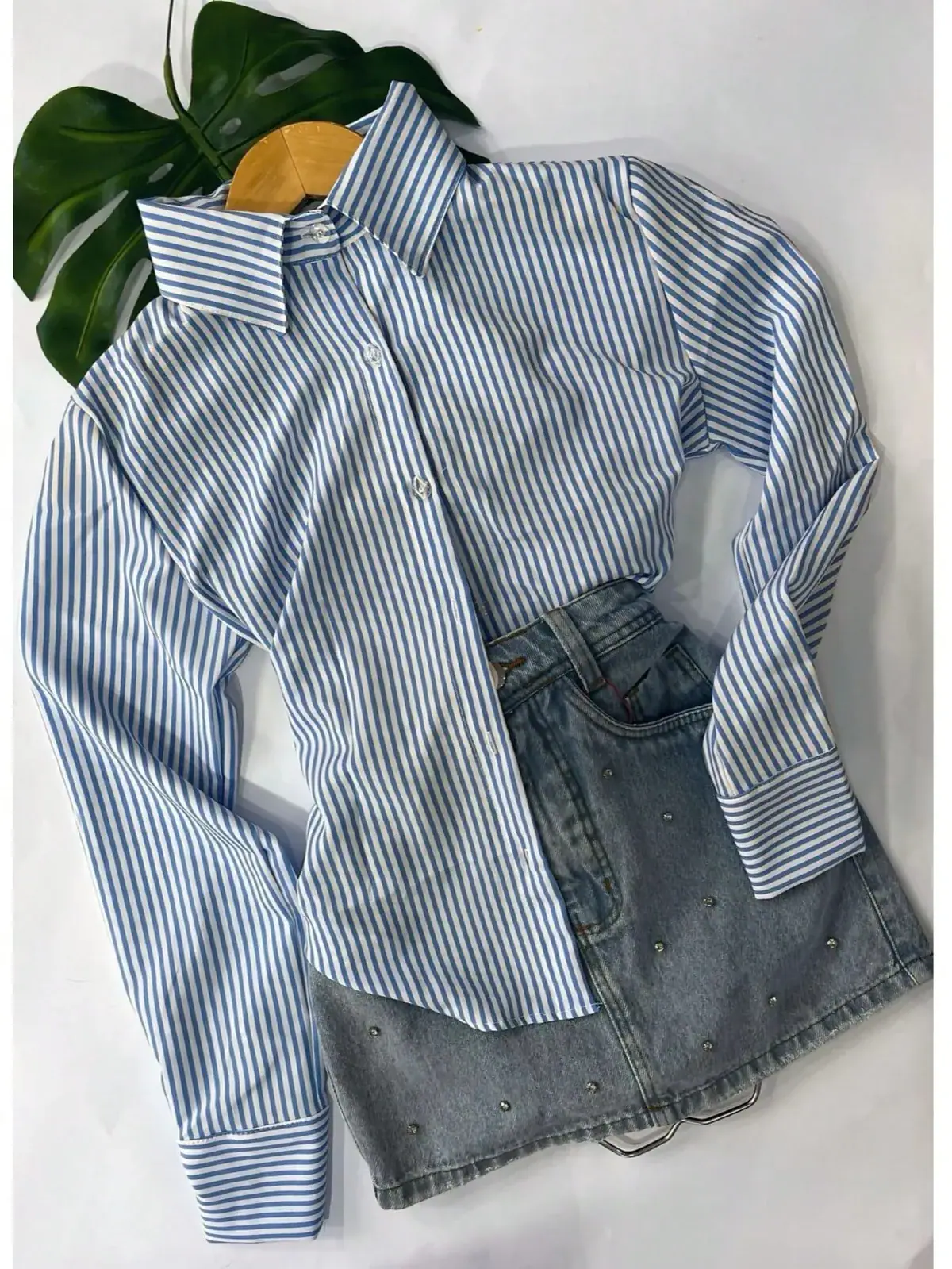 Camisa Social Listrada Helena na cor Listrado azul-bebê — foto 1 de 2