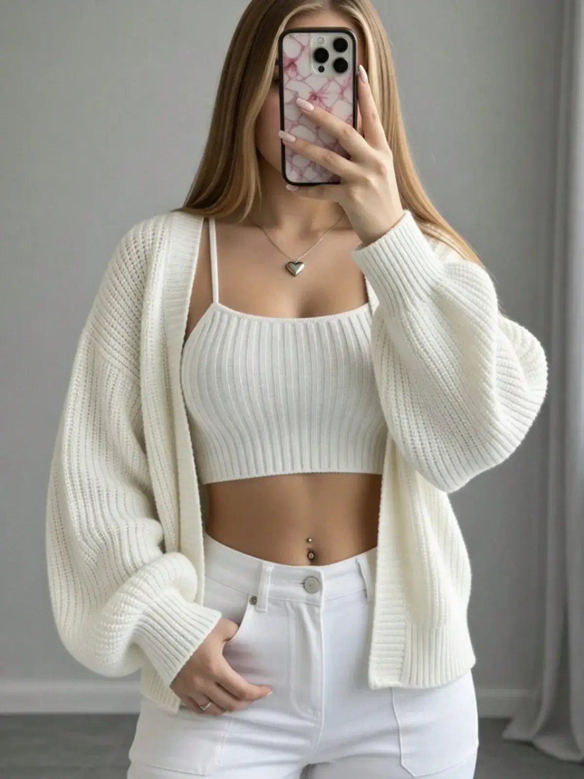 Casaco Cardigã de Tricô Antonella na cor Off-white — foto 1 de 4